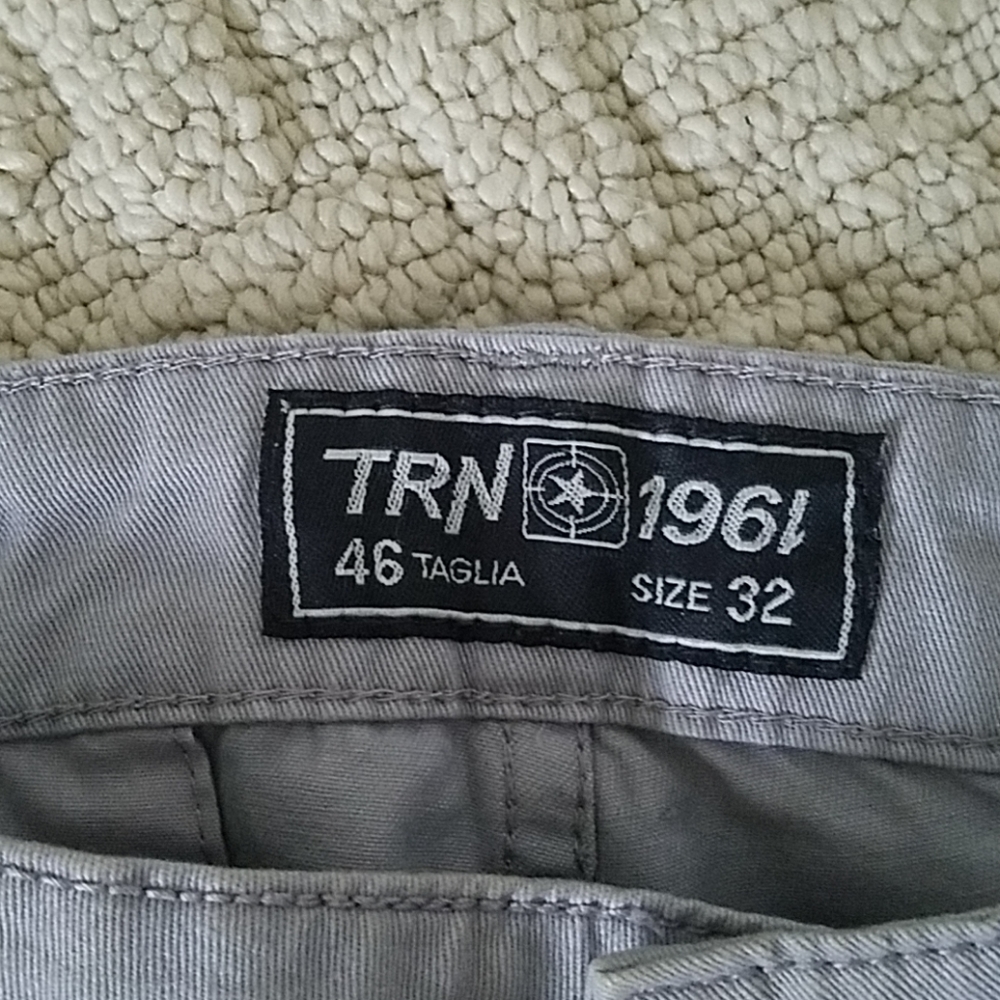 Shorts - Picture 5 of 5